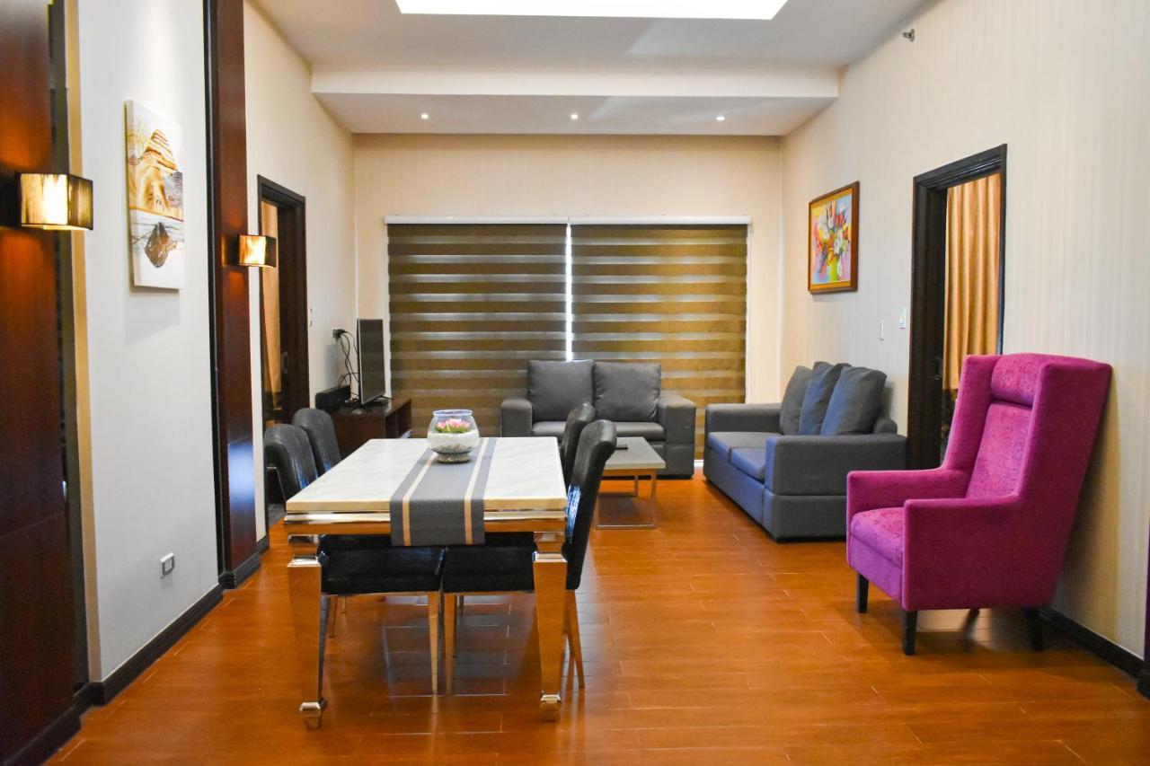 Mg Grand Hotel Olongapo Εξωτερικό φωτογραφία