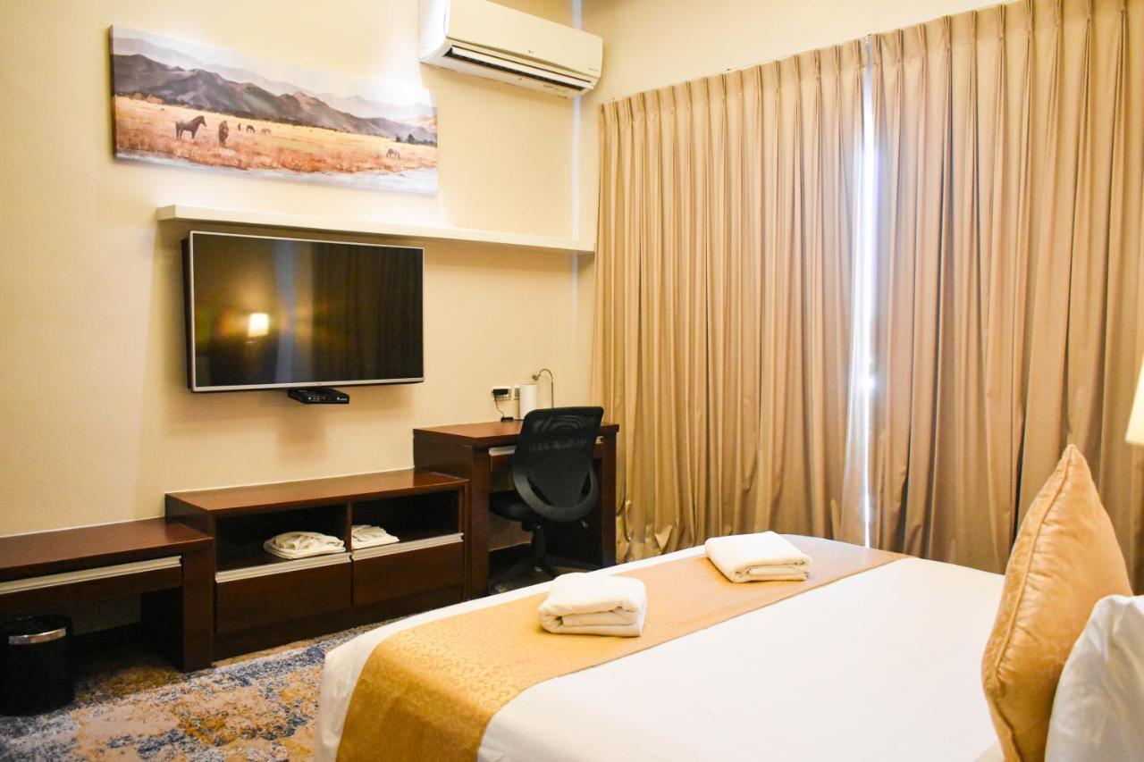 Mg Grand Hotel Olongapo Εξωτερικό φωτογραφία